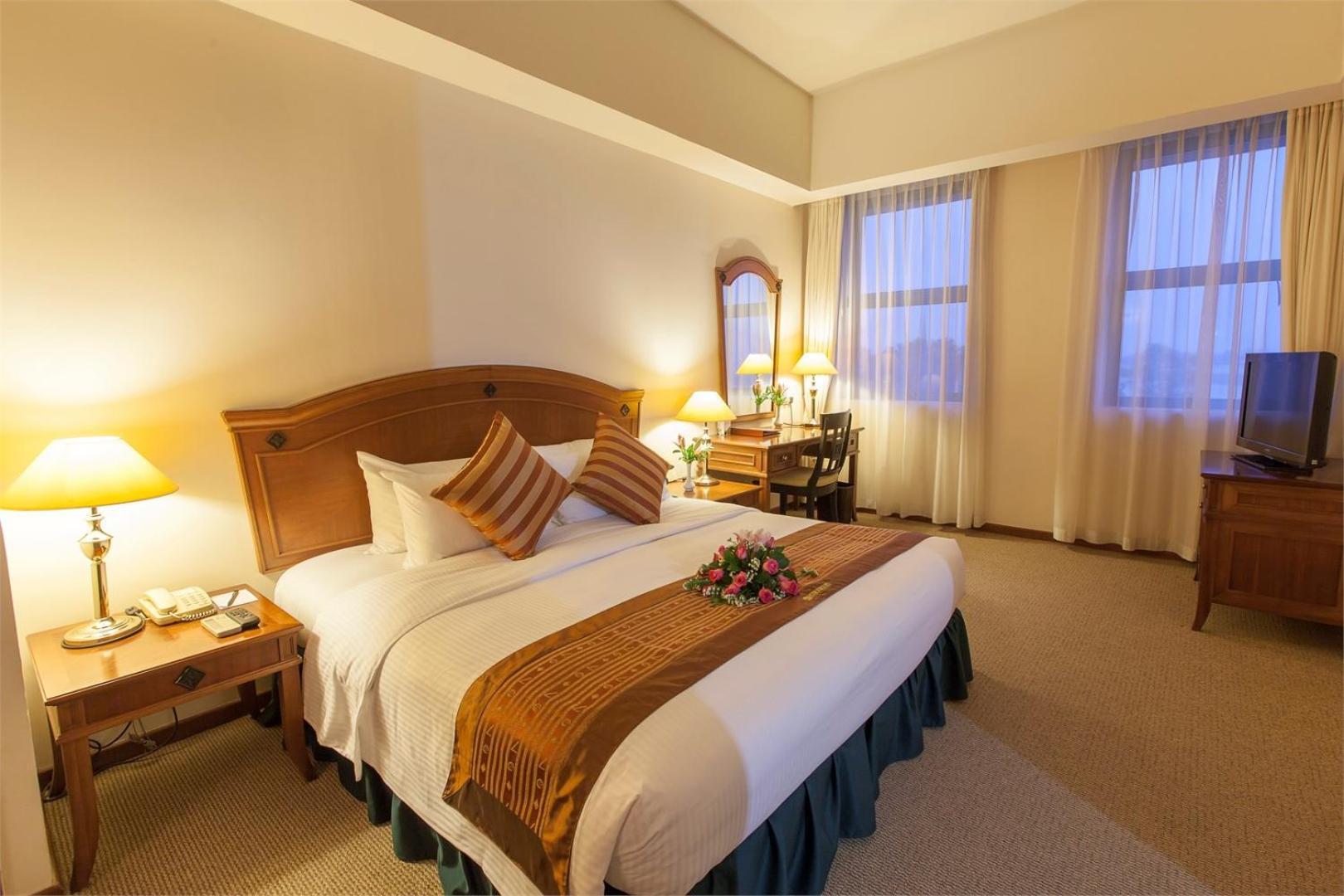 Himawari Hotel Apartments Phnom Penh Extérieur photo