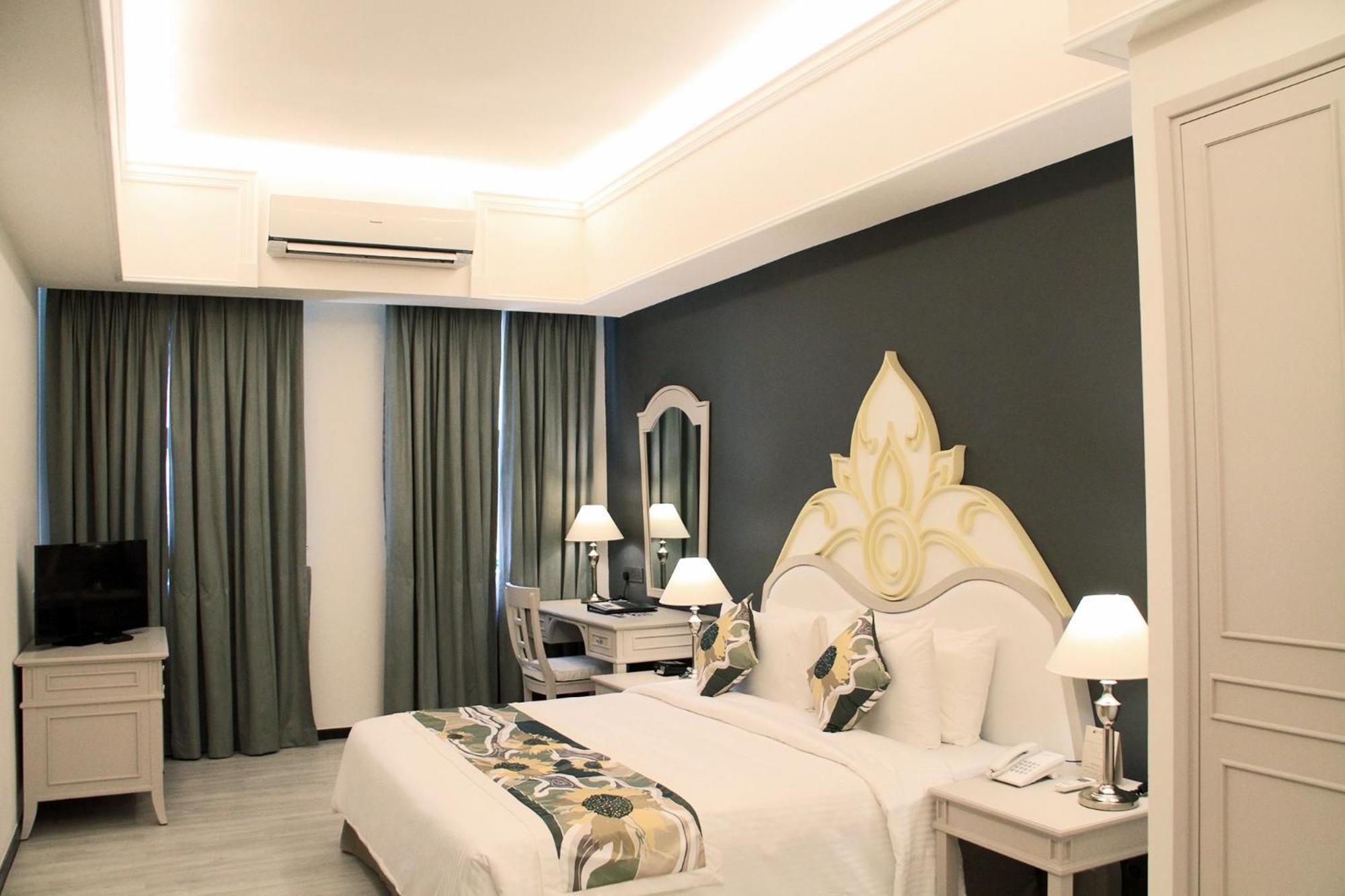 Himawari Hotel Apartments Phnom Penh Extérieur photo